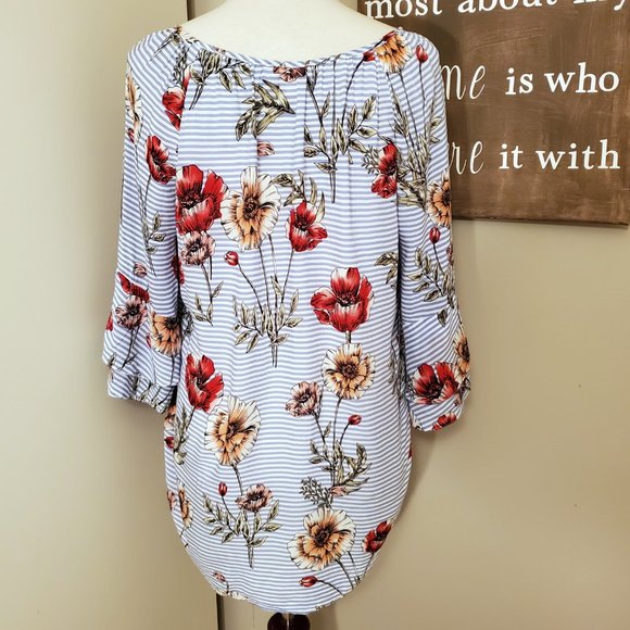 Como Blu Striped Floral Hi-Low Peasant Top - Picture 6 of 8